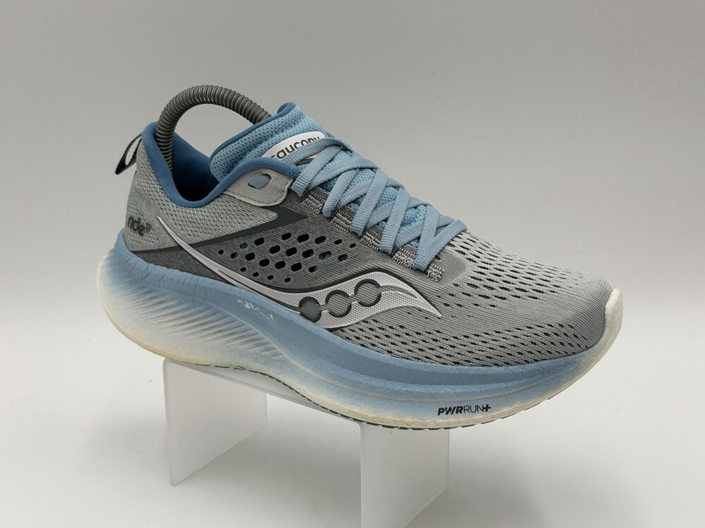 Saucony Ride 17 Women’s Size 7 Running Shoes in Cloud Breeze